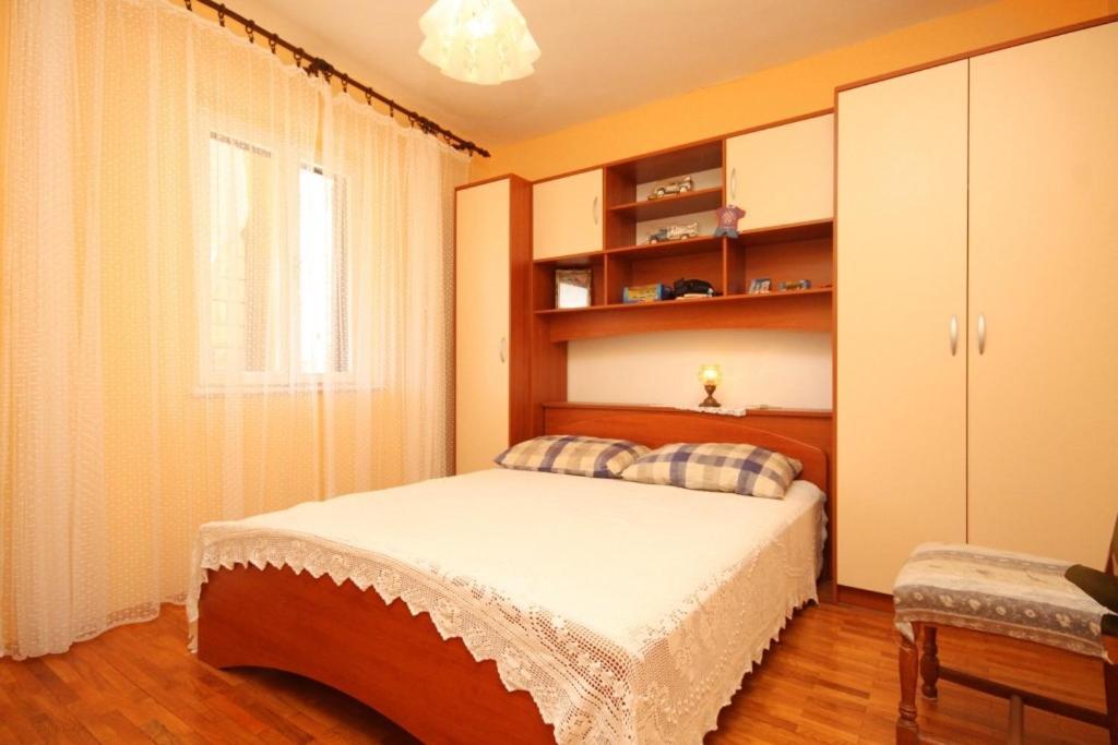 Apartment Sali 8174A Extérieur photo